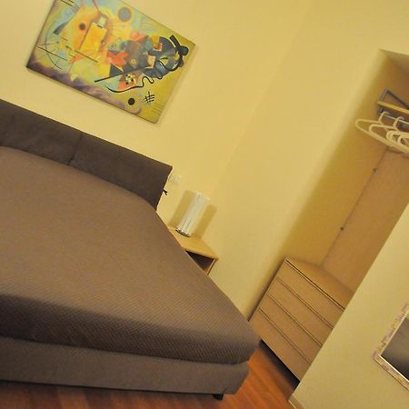 B&B Al Canto Del Cavour Pistoia Luaran gambar