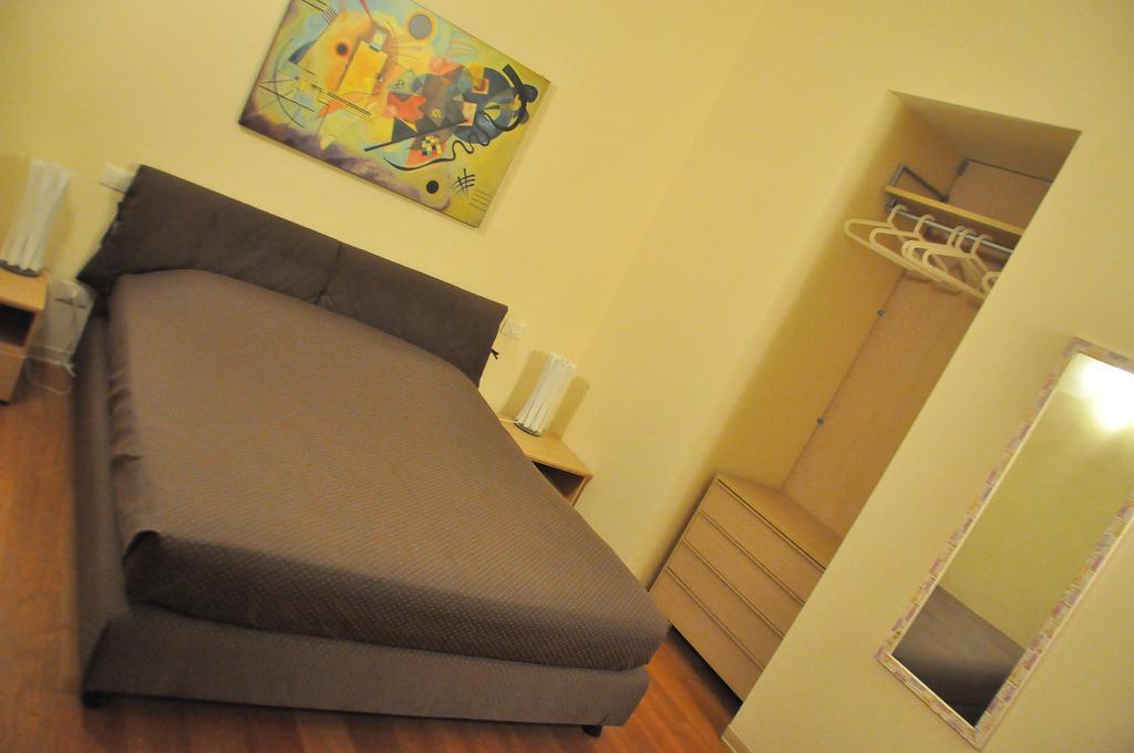 B&B Al Canto Del Cavour Pistoia Luaran gambar